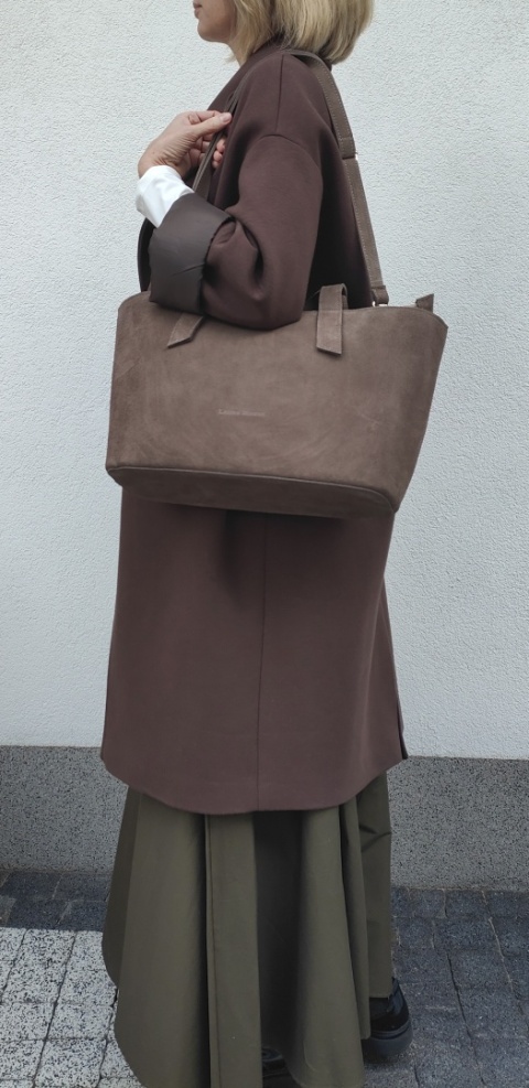 Klasyczna zamszowa torebka brązowa mocha mousse