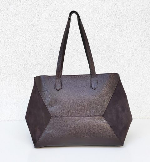 Zamszowy shopper w czekoladowym kolorze