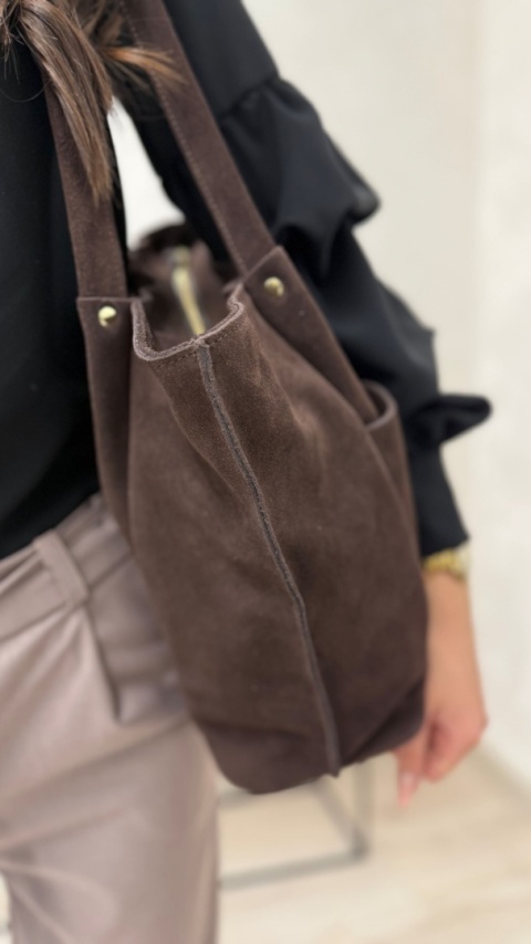 Zamszowa czekoladowa torebka shopper Laura Biaggi