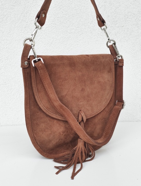 Zamszowa listonoszka torebkaz frędzlem camel