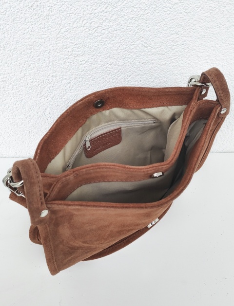 Zamszowa listonoszka torebkaz frędzlem camel